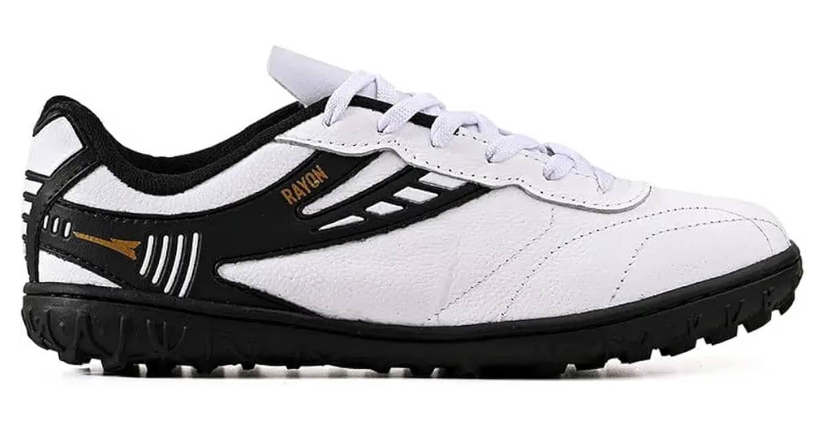 Melhores Chuteiras Society para Grama Natural: Qual Escolher?