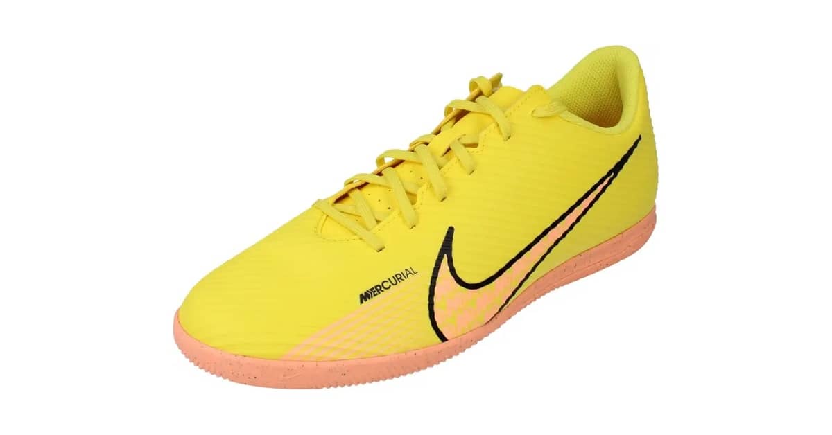 Qual é a Melhor chuteira da nike de futsal? 7 Opções Top