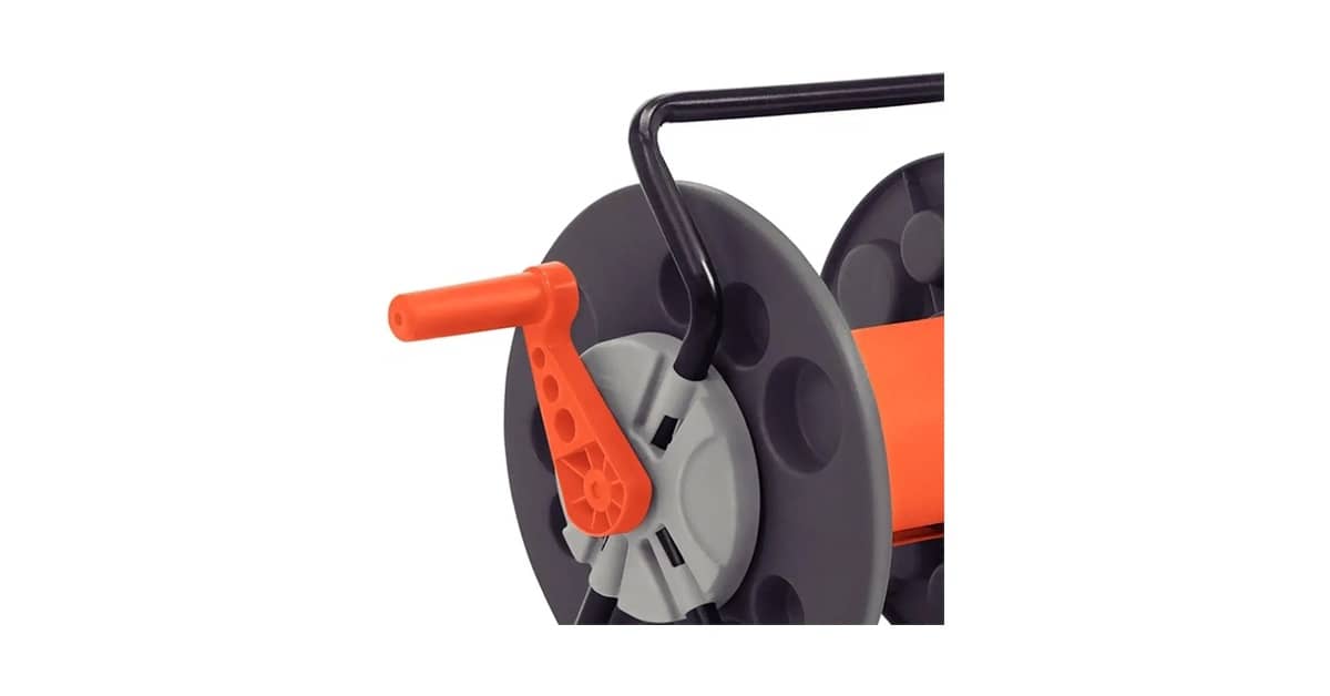 Qual o Melhor enrolador de mangueira: Fixo ou Carrinho?