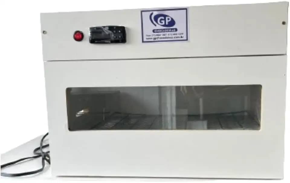 Chocadeira GPR 50 Ovos Elétrica e Automática com Grades - 2024 - Voltagem 220v.