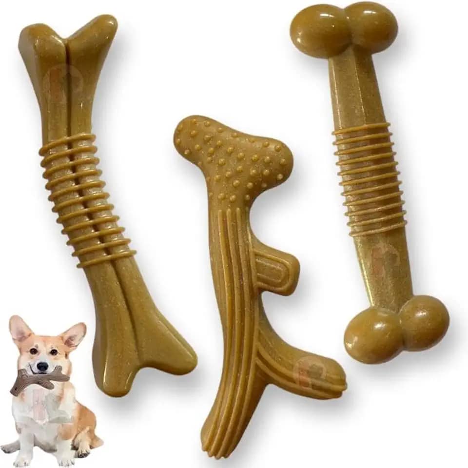 Mordedor para Cães cachorros Osso Resistente Maciço Fibra De Trigo Sabor Bacon (Boneco Graveto)