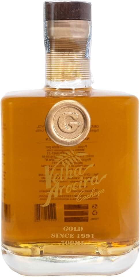 Cachaça Gold 6 Anos Velha Aroeira, 700 ml, 40% Teor Alcoólico, Envelhecida em Carvalho Francês, Destilado Premium de Minas Gerais
