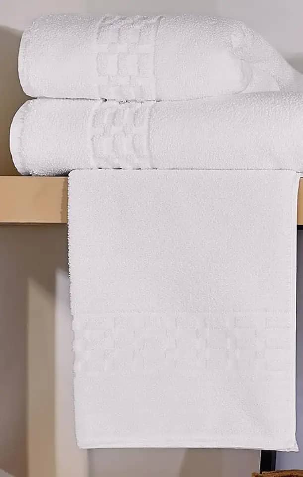 Kit Com 2 Toalhas Banho Teka Profiline Hotel e Pousada 580g/m² Gramatura Fio Duplo Toque Macio e Super Absorção Branca 86x150cm (SUPER LUXO)