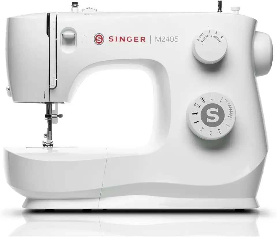 Máquina de Costura Singer M2405 Mecânica 220V | 8 Pontos, Casa de Botão em 4 Passos, Braço Livre, Iluminação LED | Ideal para Iniciantes e Projetos Domésticos
