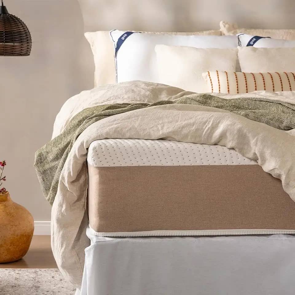 Colchão King Guldi Massageador Quântico Molas Ensacadas (30x193x203) Branco e Bege