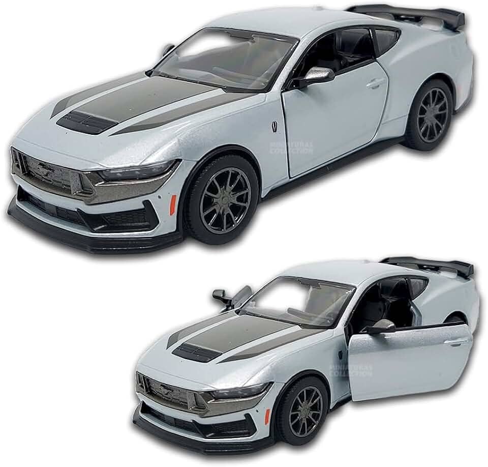 Miniatura de carro Ford Mustang Dark Horse 2024 1/38 12 CM, Carrinho de ferro Miniatura, Abertura de portas, Com Fricção, Carrinhos de coleção Kinsmart (Cinza)