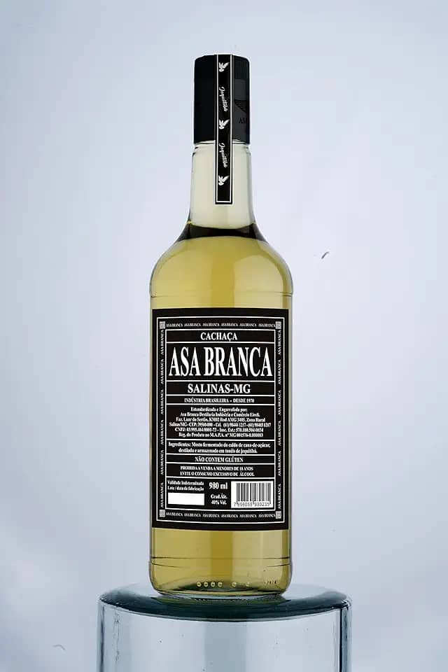 CACHAÇA ASA BRANCA JEQUITIBA 980 ML