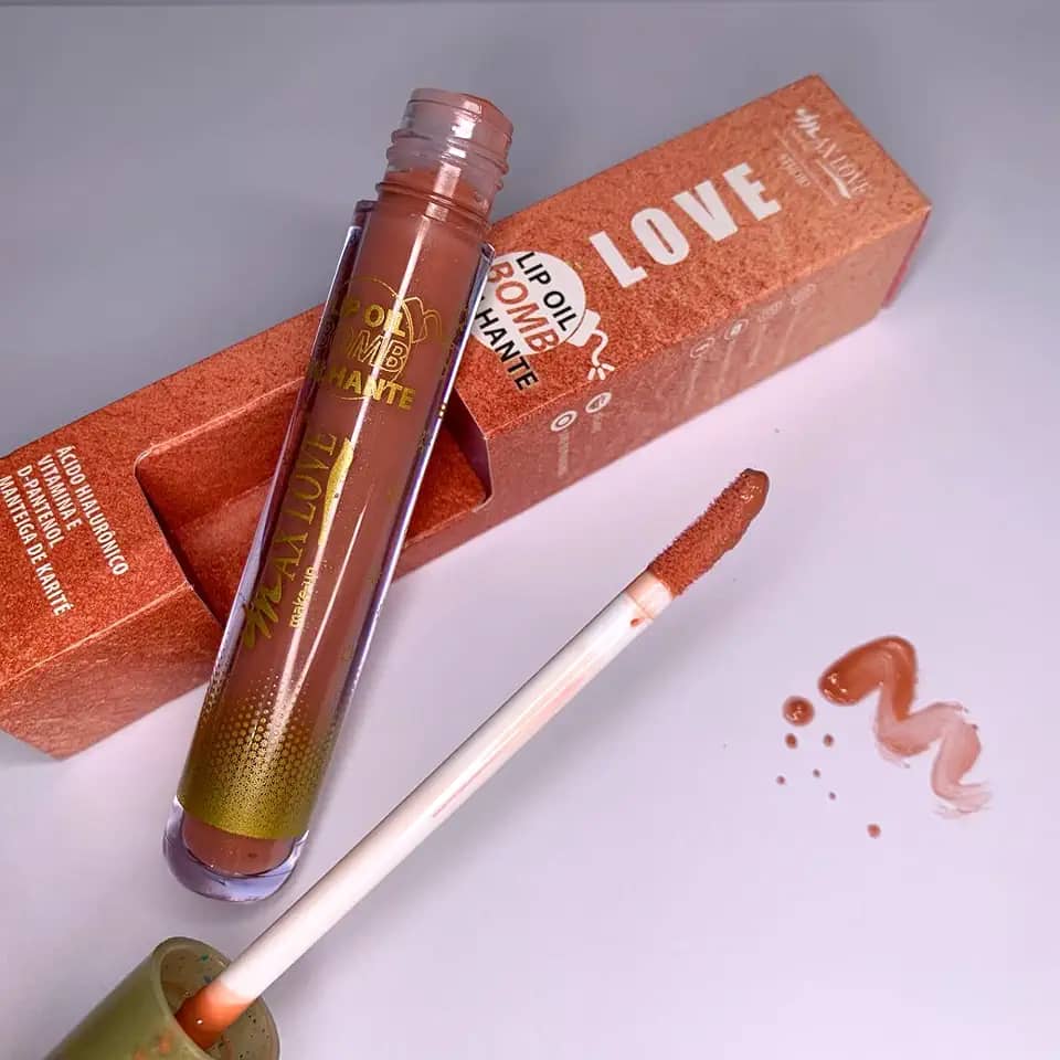 Bomb Lip Oil Brilhante, Óleo Labial com Ácido Hialurônico, Manteiga de Karité, 5ml