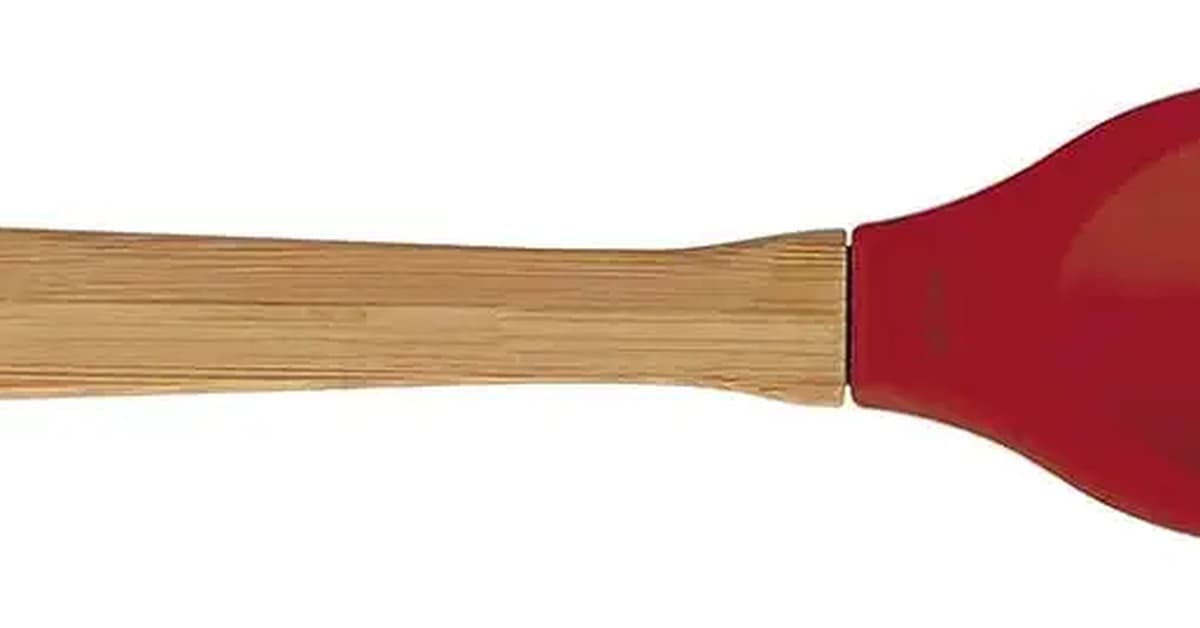 Qual a Melhor Colher para Cozinhar que Não Risca?
