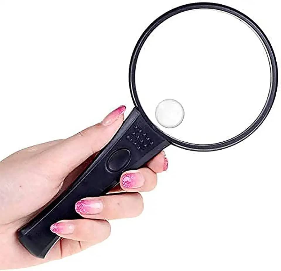 Lente de Aumento Lupa de Mão Com Luz 2 LEDs 3X e 8X CBRN20171 Commerce Brasil