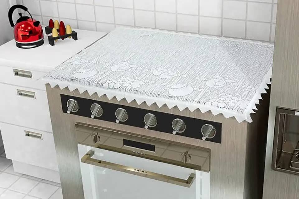 CAPA PARA TAMPA DE FOGÃO 6 BOCAS DE RENDA