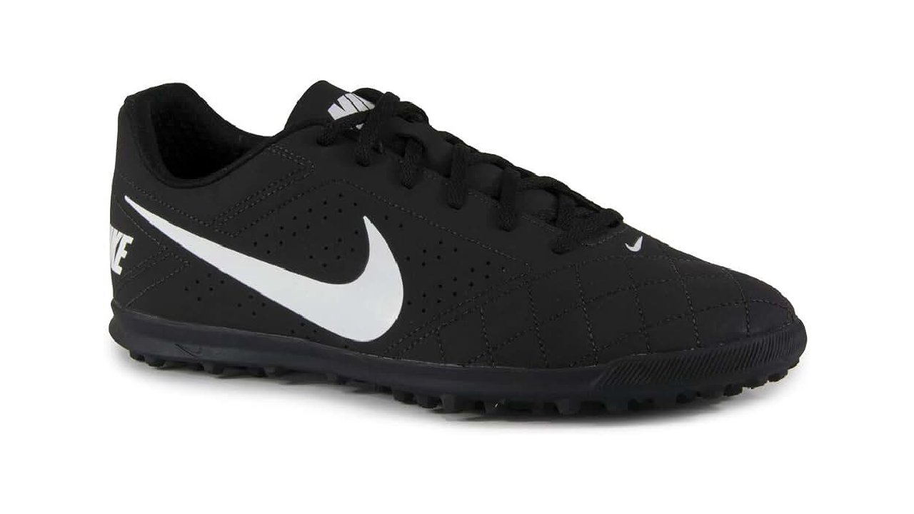 Melhor chuteira da nike: Guia de Escolha por Terreno