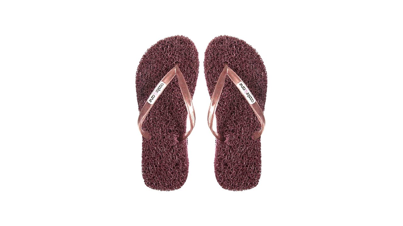 Qual o Melhor chinelo para quem tem fascite plantar? 10 Opções de Alívio