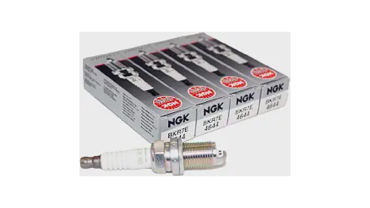 Qual Vela é Melhor NGK ou Magneti Marelli? Guia Final